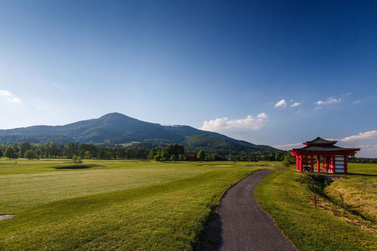 Apartmán na golfu Čeladná Esterno foto